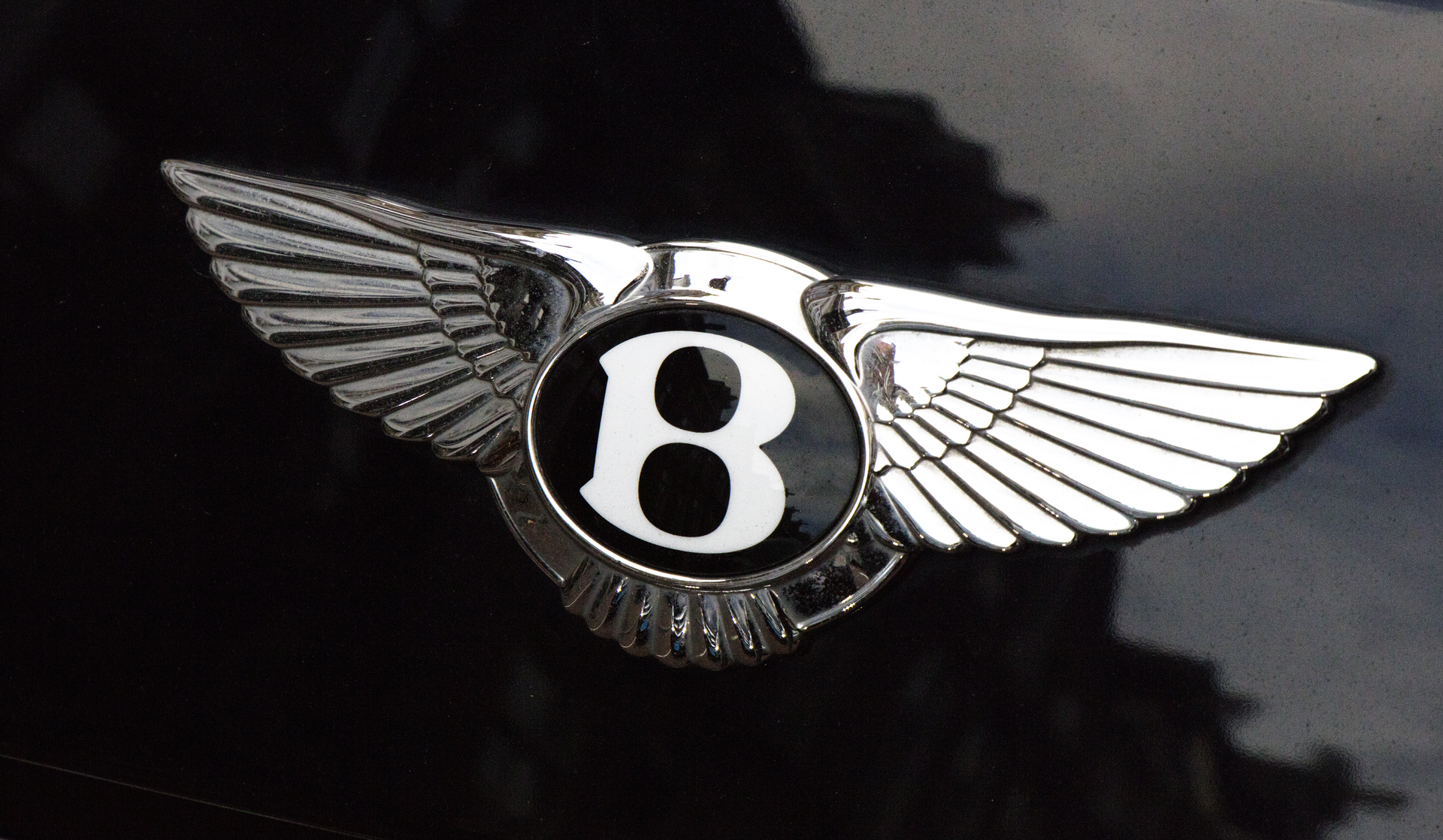 RTL Infos Luxe à fond la caisse Découvrez la Bentley la plus chère du monde