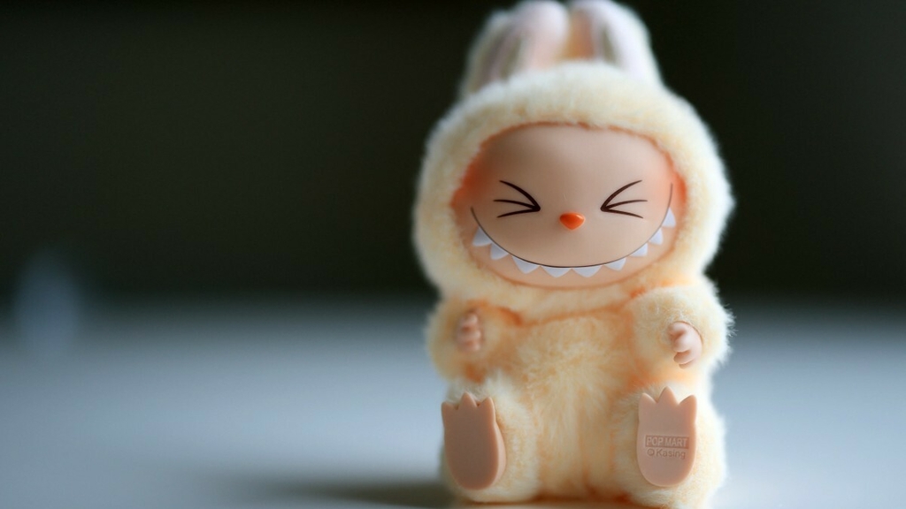 Handbag plushies: Labubu craze takes off in Luxembourg