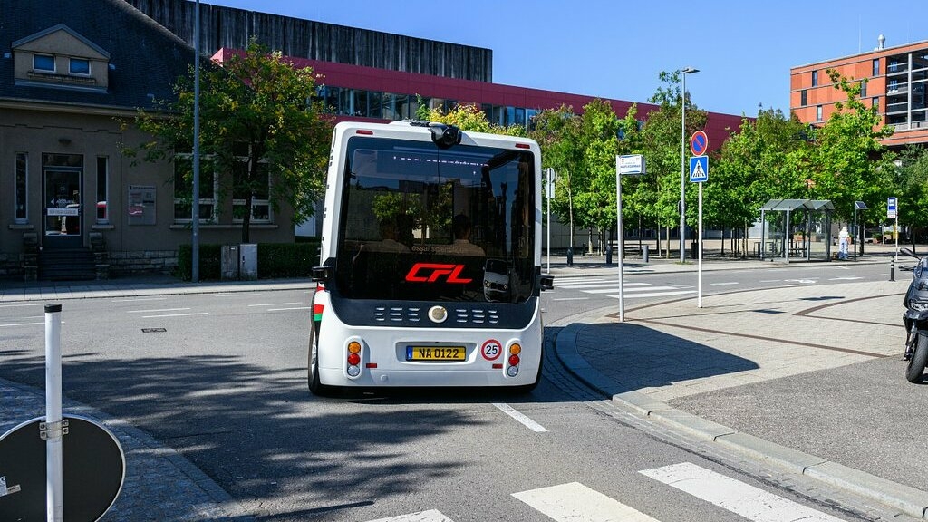 Smart mobility: Two self-driving shuttles officially inaugurated in Belval
