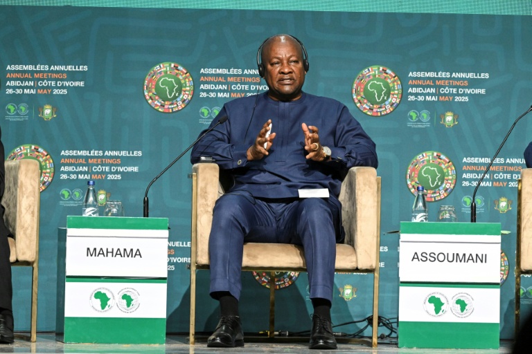 Immigration crackdown: Ghana deports at least six west Africans expelled by US to Togo