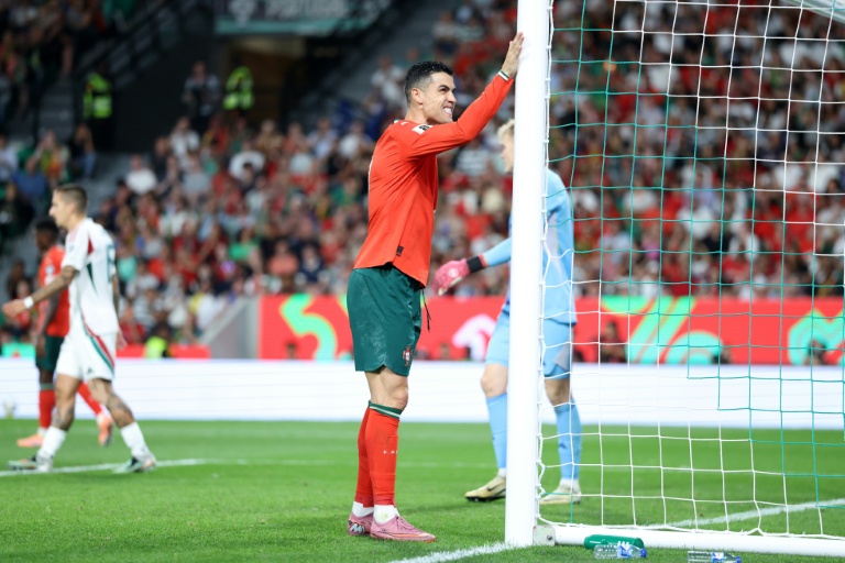 Hungary deny Portugal, Ronaldo early World Cup berth