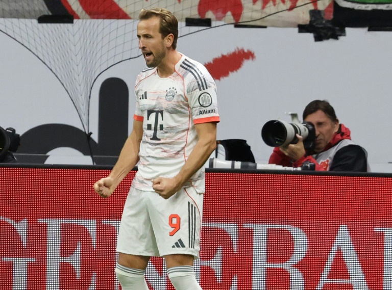 Both sides unbeaten: In-form Kane 'hungry' as Bayern and Dortmund face off