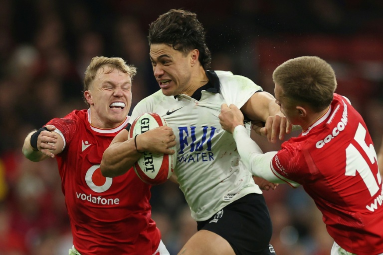 Power and pace: Muntz eager to 'unleash weapons' from Fiji backline against France