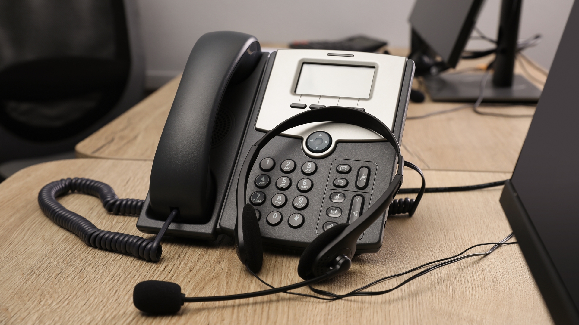 'Every preventable suicide must be prevented': Luxembourg MPs back unified national suicide prevention hotline