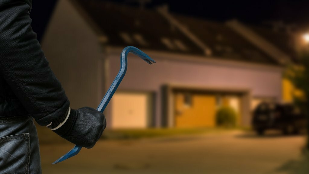 Police: Backpacks stolen from cars, break-ins in Hosingen and Rollingergrund