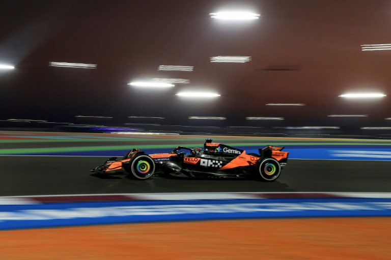 Piastri takes Qatar F1 sprint race pole, Norris third